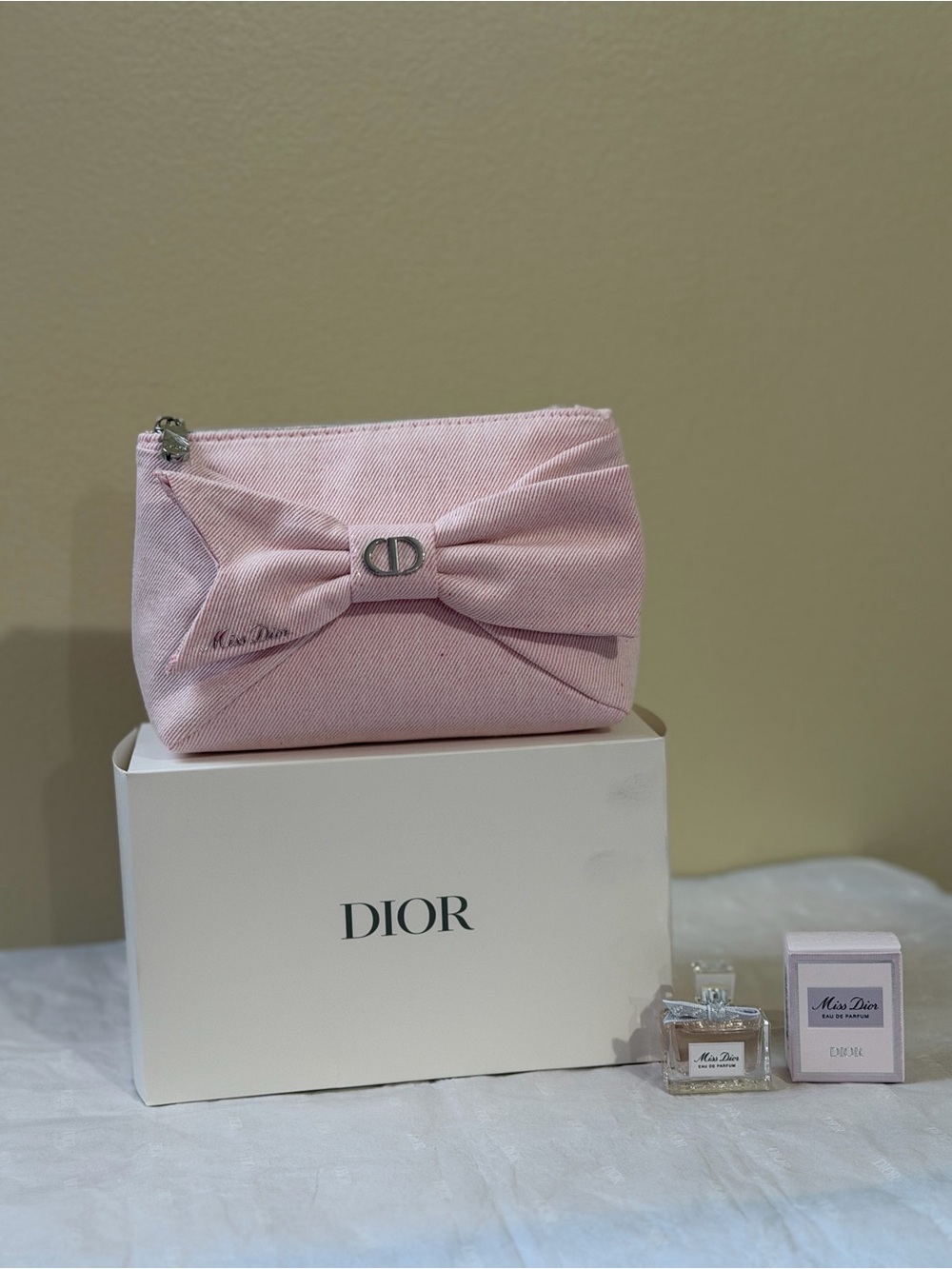 Dior Light Pink Bow Zip Cosmetic Pouch